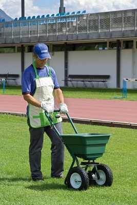 Carro Esparcidor Abono y Sal 60 litros